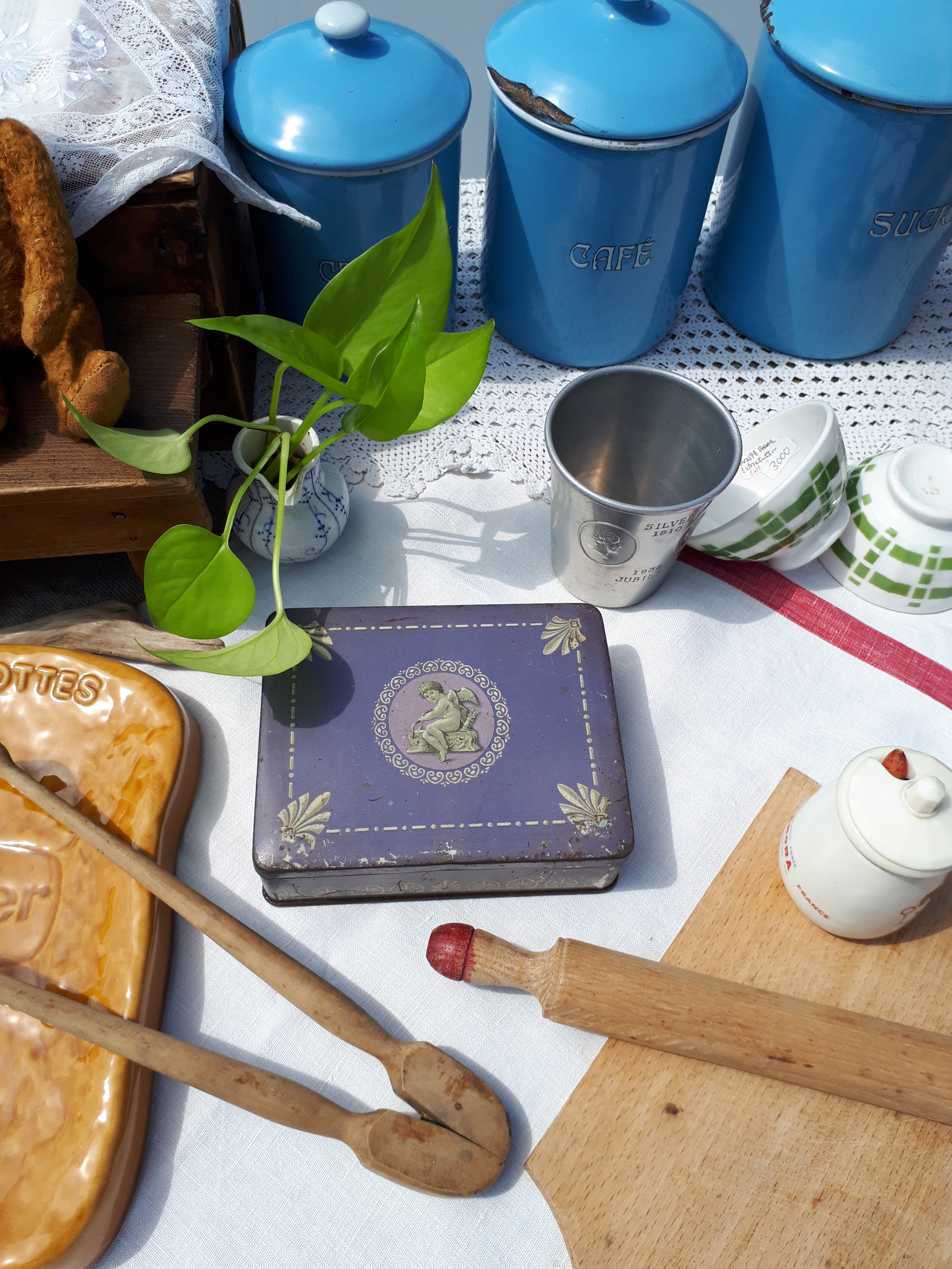 �V�g���@���x���_�[�F�̃r�X�P�b�g�ʁ@ *�@�A���e�B�[�N �u���J���g�@TIN��