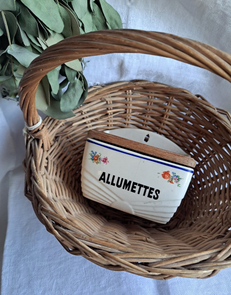 tX ̃Abc LjX^[@LjX^[ * AeB[N@ALLUMETTES  uJg@}b`