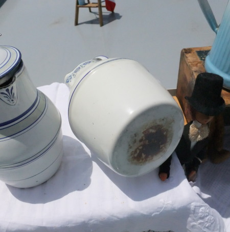 �t�����X�@�A���e�B�[�N�@�z�[���[ �|�b�g