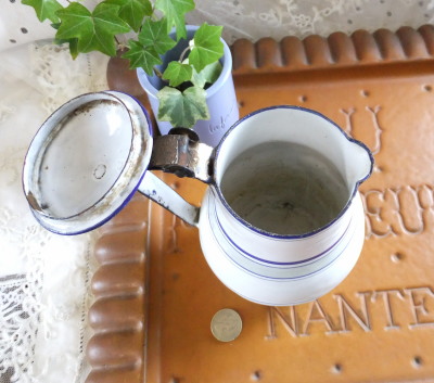 �u���[���C���@�z�[���[�|�b�g�@/ �t�����X �A���e�B�[�N