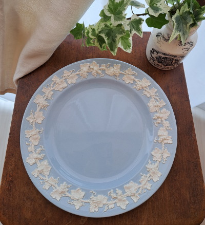 Wedgwood �N�C�[���Y�E�G�A�@�v���[�g * �E�F�b�W�E�b�h�@�A���e�B�[�N�H��@�A���e�B�[�N�v���[�g