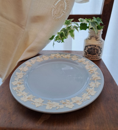Wedgwood �N�C�[���Y�E�G�A�@�v���[�g * �E�F�b�W�E�b�h�@�A���e�B�[�N�H��@�A���e�B�[�N�v���[�g