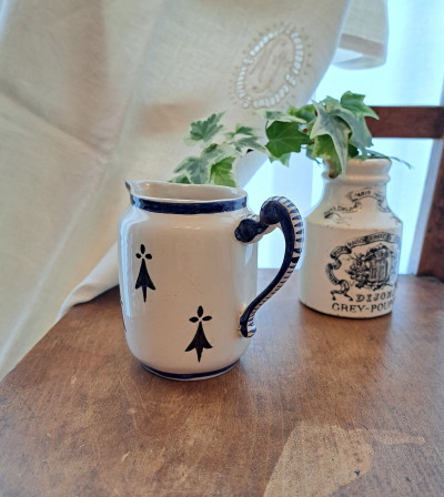 �J���y�[���@�t���[���h���X �N���[�}�[�@�t�����X�@�A���e�B�[�N�G��