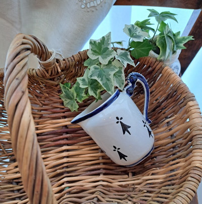 �J���y�[���@�t���[���h���X �N���[�}�[�@�t�����X�@�A���e�B�[�N�G��