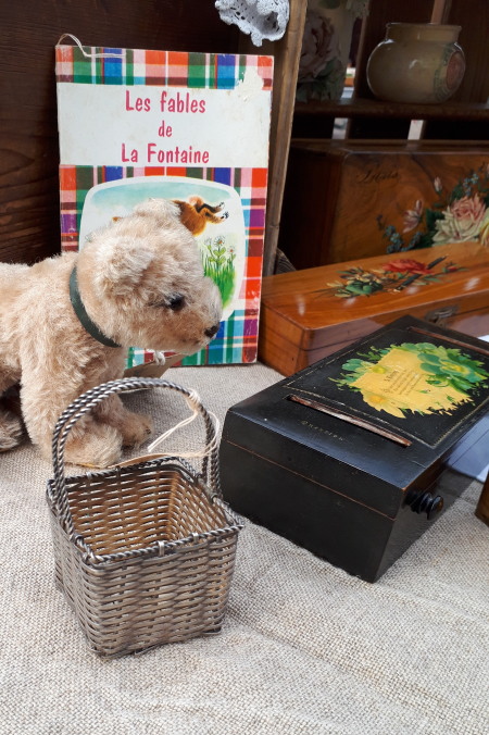 ���B�N�g���A���@�{�r���P�[�X �C�M���X �A���e�B�[�N