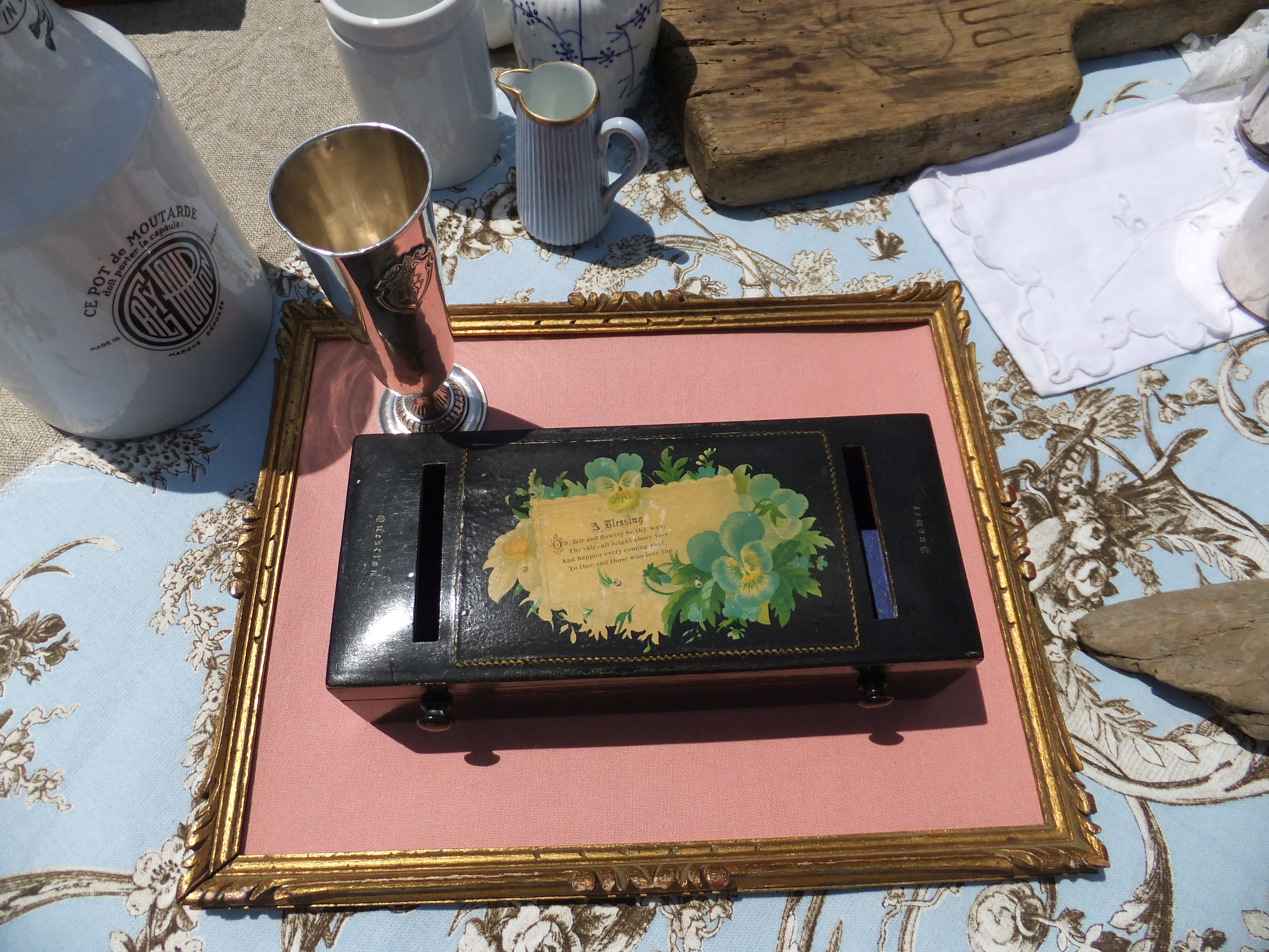 ���B�N�g���A���@�{�r���P�[�X �C�M���X �A���e�B�[�N �f�R�p�[�W��