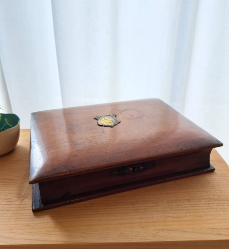 �Ï��^ ���C�e�B���O �{�b�N�X *�@�A���e�B�[�N�@�ؔ��@�}�z�K�j�[