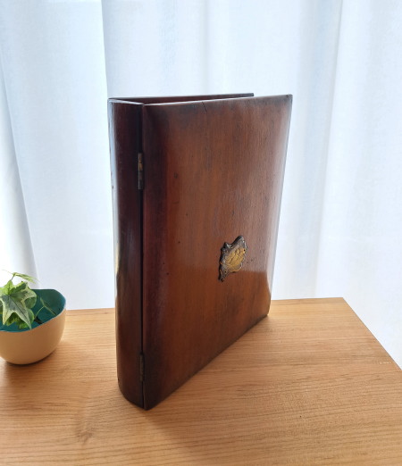 �Ï��^ ���C�e�B���O �{�b�N�X *�@�A���e�B�[�N�@�ؔ��@�}�z�K�j�[