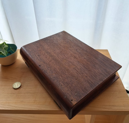 �Ï��^ ���C�e�B���O �{�b�N�X *�@�A���e�B�[�N�@�ؔ��@�}�z�K�j�[