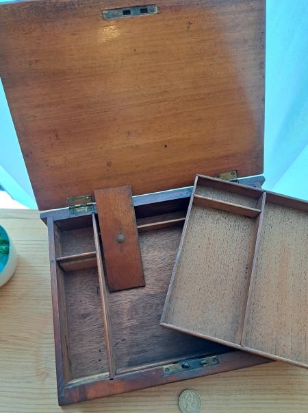 �Ï��^ ���C�e�B���O �{�b�N�X *�@�A���e�B�[�N�@�ؔ��@�}�z�K�j�[