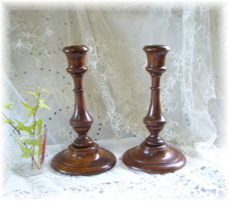 �L�����h���X�^���h �y�A�@�C�M���X�@�A���e�B�[�N